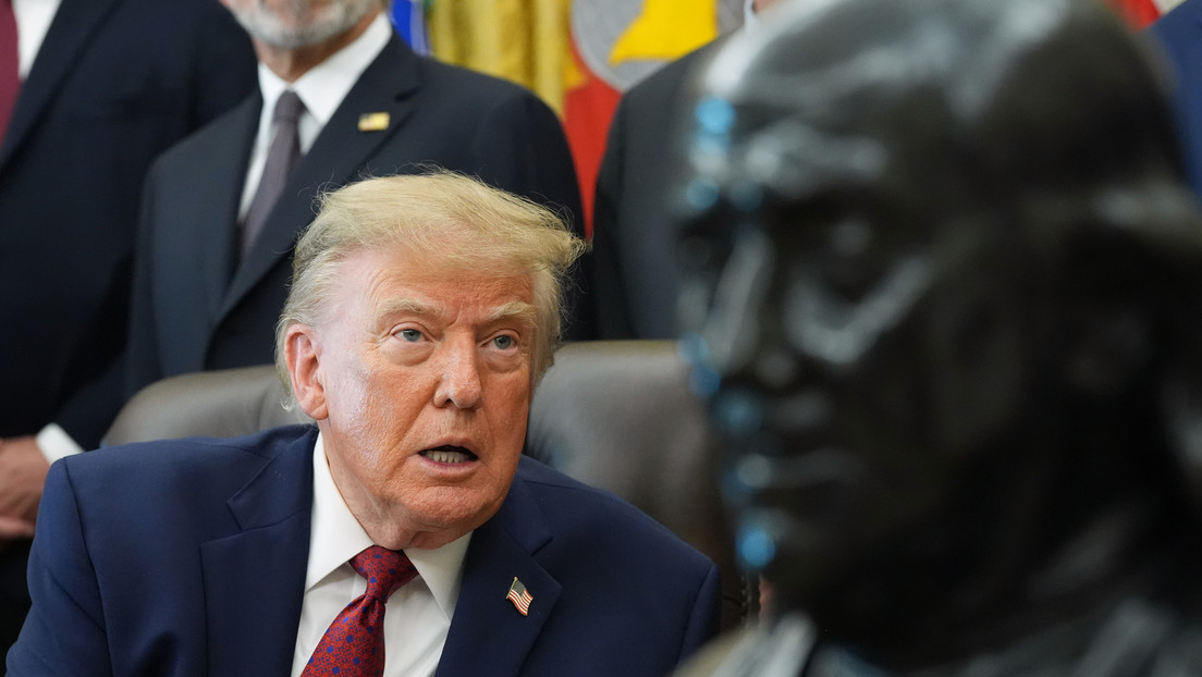 Trump plantea sus dos opciones ante Irán: “Los volamos por los aires o hacemos un acuerdo”